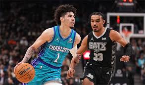 独行侠8人上双胜公牛！内姆哈德15+9+23刷爆助攻